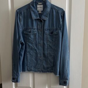 Tommy Bahama Classic Blue Chambray tencil Jacket, worn a few times.